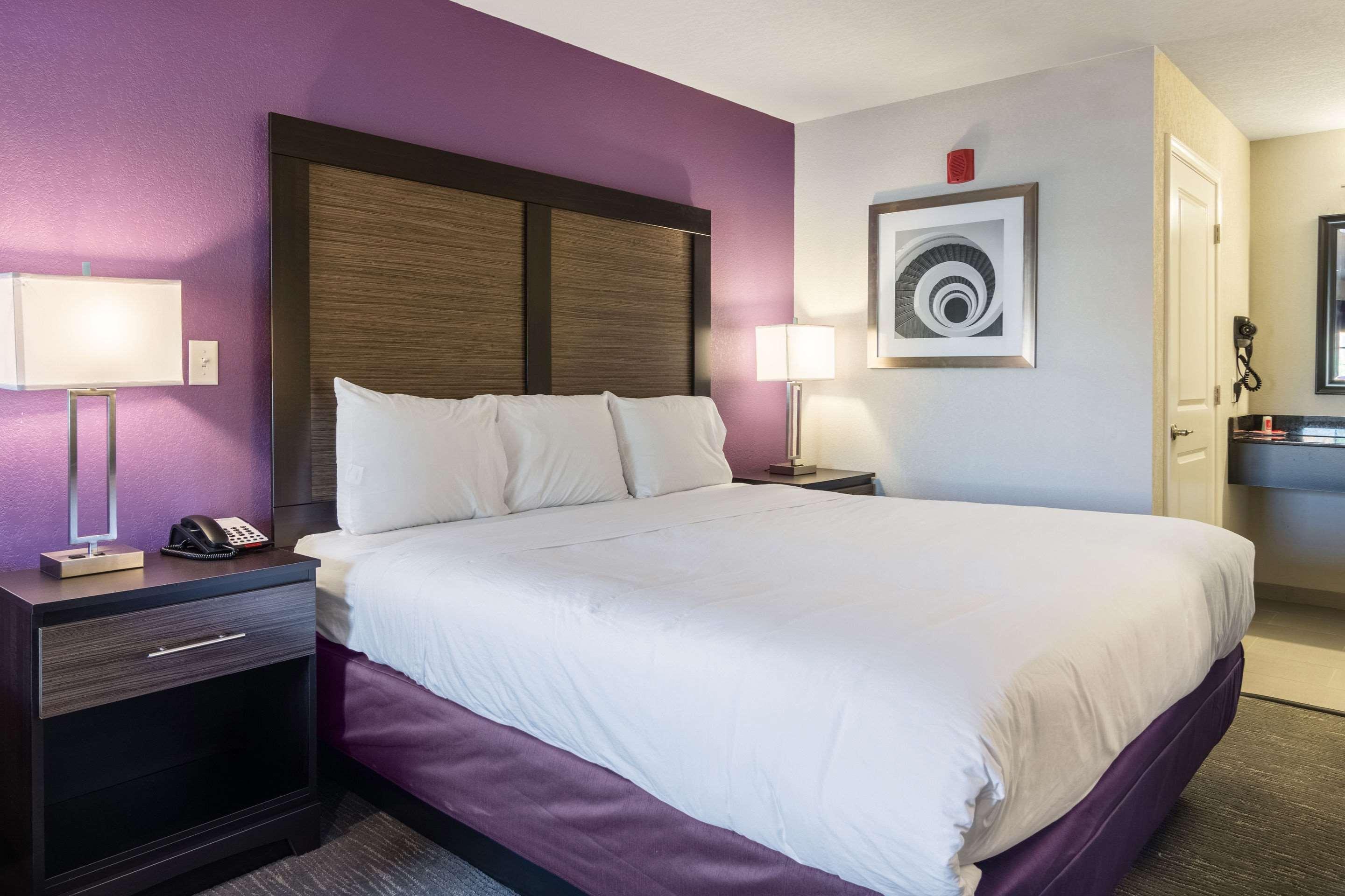 Econo Lodge Inn & Suites North Little Rock Near Riverfront Buitenkant foto